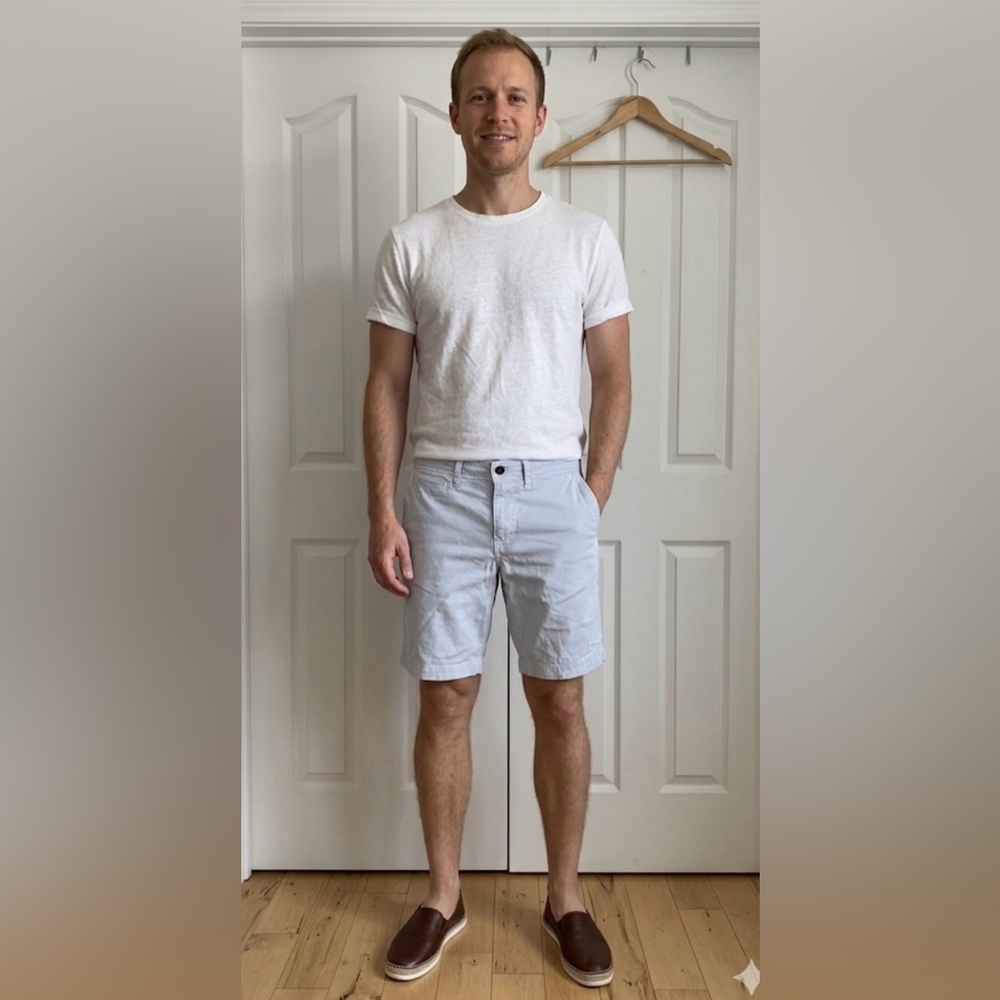 American Eagle Outfitters Men's Light Blue Shorts